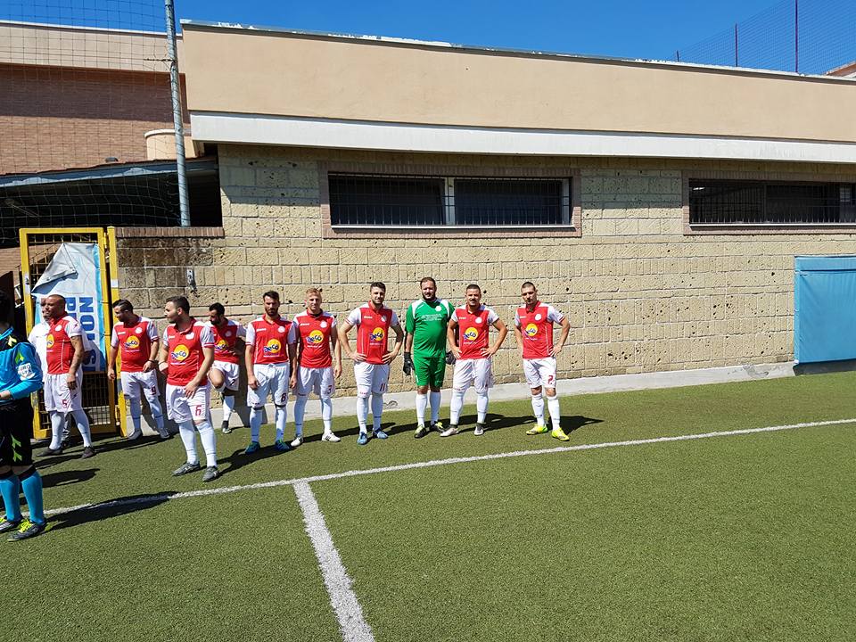 Ponticelli canta e balla con De Micco show: secondo e finale all’Ascarelli