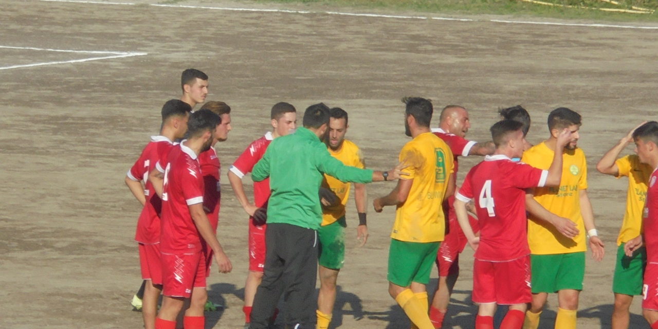 Nel derby cittadino solo tanto agonismo e poco spettacolo