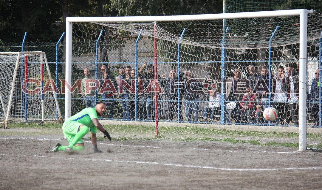 VIDEO | 1ª Categoria: Castaldo (Edilmer Cardito) para rigore a capitan Figliolia della Barrese