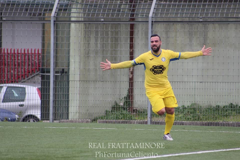 L’INTERVISTA | Real Frattaminore, il capitano Ciocia: “Stiamo gettando le basi per l’anno prossimo, sul mister…”