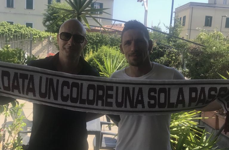 Ercolano acquisto sensazionale: firma Guadagnuolo