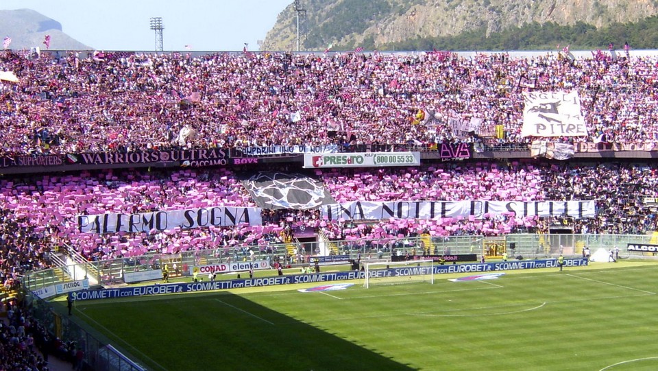 Palermo. La società rosanero sostiene gli allenamenti “casalinghi” dei suoi calciatori