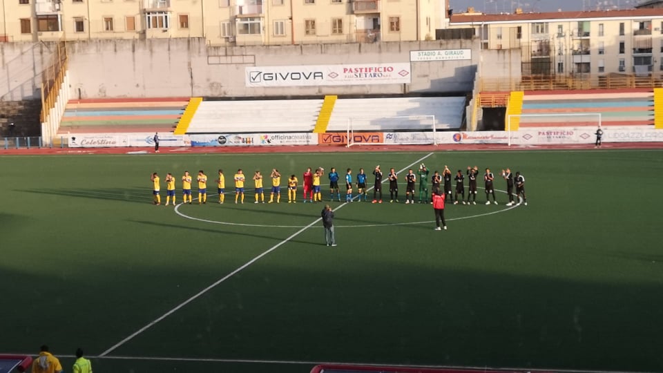 Eliminazione e rimpianti per il Savoia. Rigori fatali ai bianchi, ai quarti va il Fasano