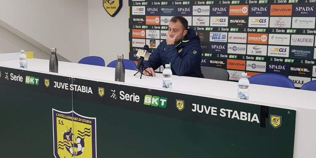 Juve Stabia – Frosinone, Roberto Vitiello: “Non cerchiamo alibi. Bisogna tenere la testa alta”