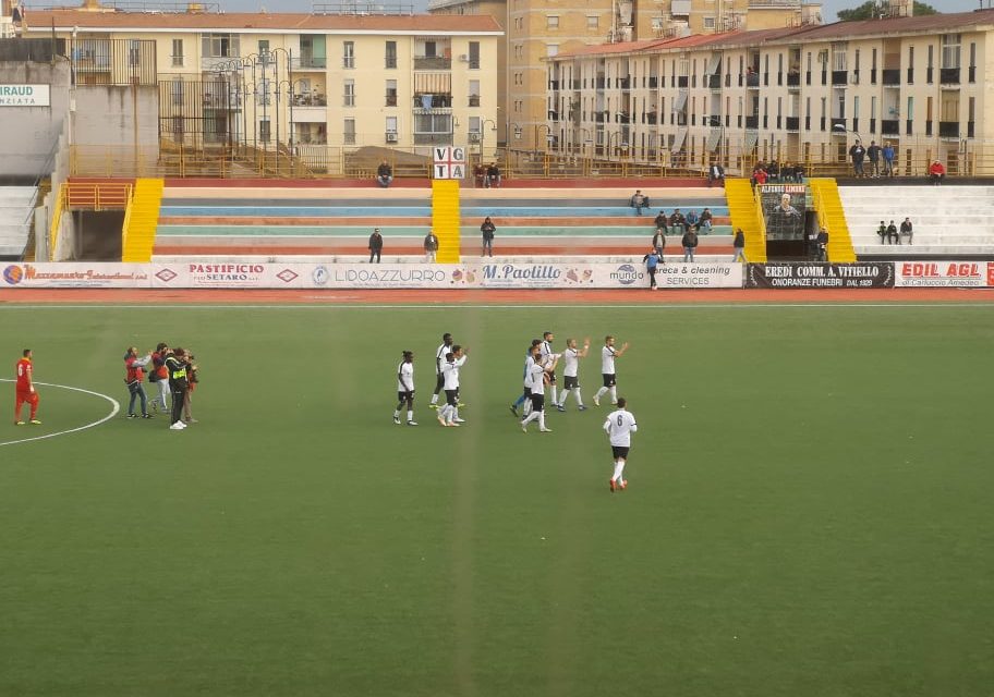 Scalzone entra e salva il Savoia. ACR Messina piegato all’ultimo respiro