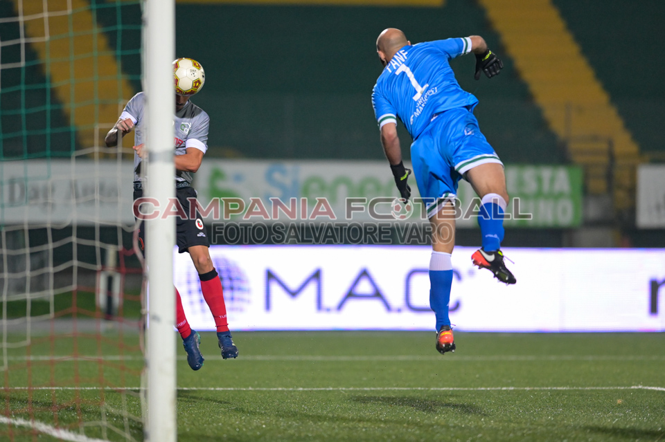 Turris grinta e cuore, strappa un 2-2 in rimonta ad Avellino