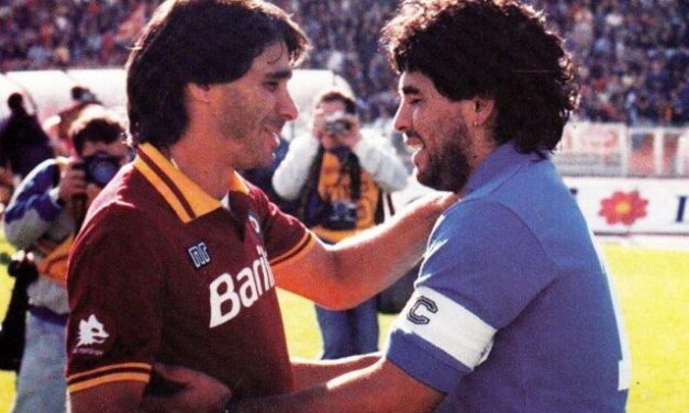 Maradona, omaggio della Roma nei Quartieri Spagnoli