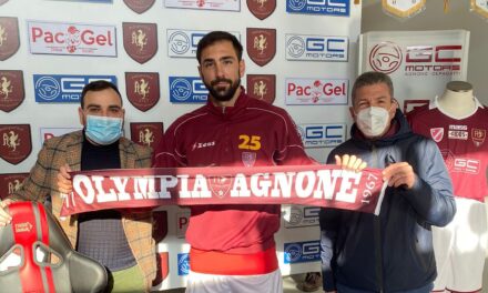 UFFICIALE| Nikolopoulos-Puteolana è addio. Il gigante greco lascia la Campania ma resta in D