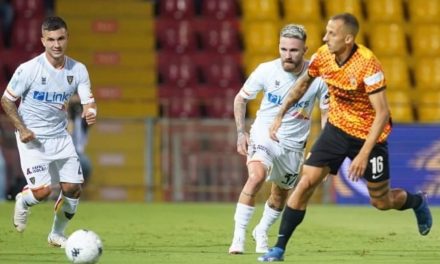 Al Vigorito è la serata dei portieri: Gabriel e Paleari congelano le reti di Benevento – Lecce