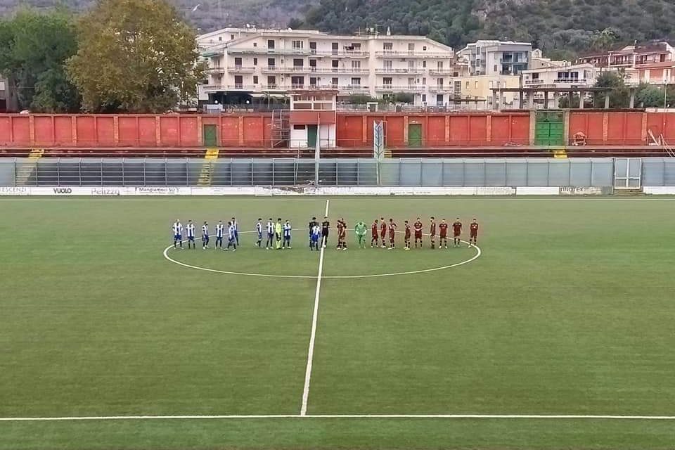 Pazza partita allo Squitieri: Sarnese ed Ebolitana danno spettacolo tra gol e rossi