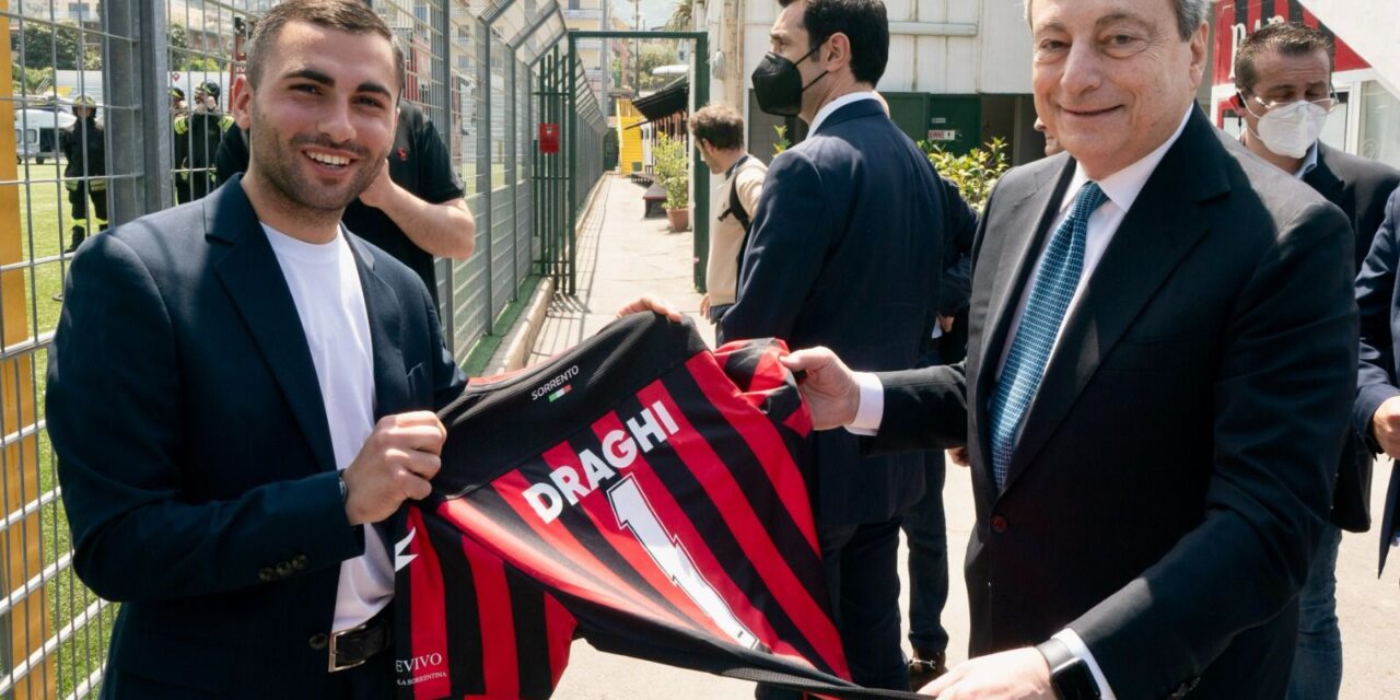 Serie D, Sorrento: omaggiato il Premier Draghi allo stadio Italia