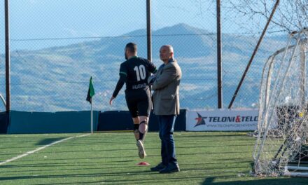 Grave episodio nella finale play-off di Seconda Categoria: aggredito il commissario di campo a Montecalvo Irpino