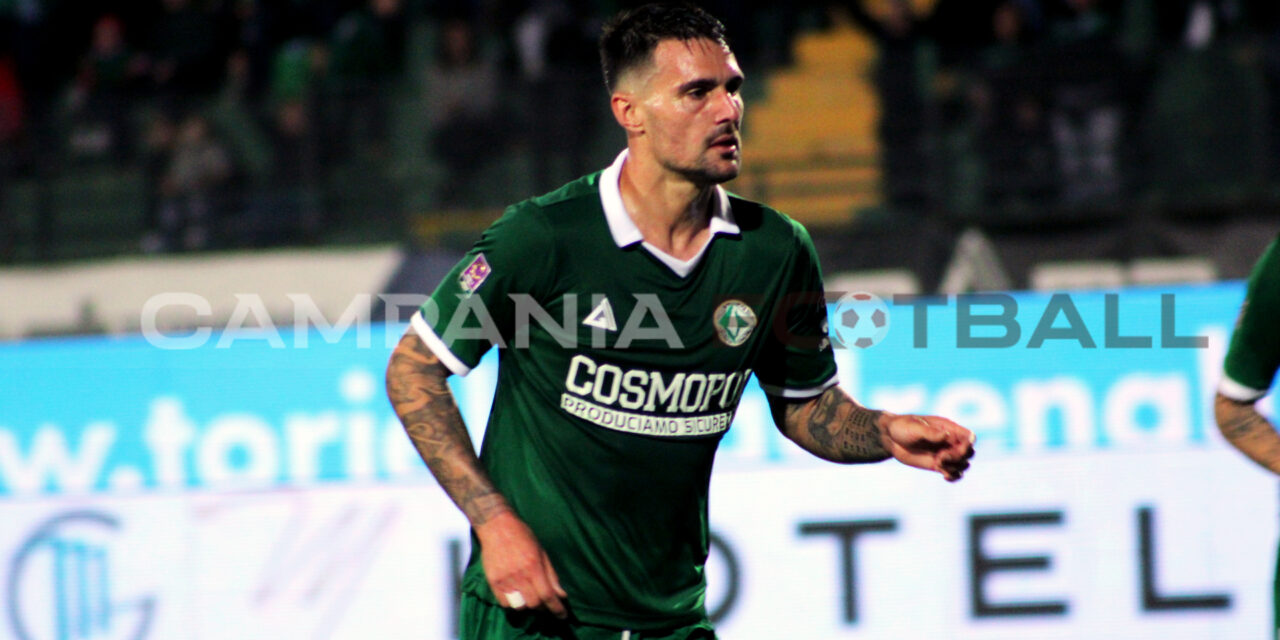 Avellino, tra abbonamenti da record e strategie di mercato: Lescano nel mirino della Salernitana, Simic vicino alla firma